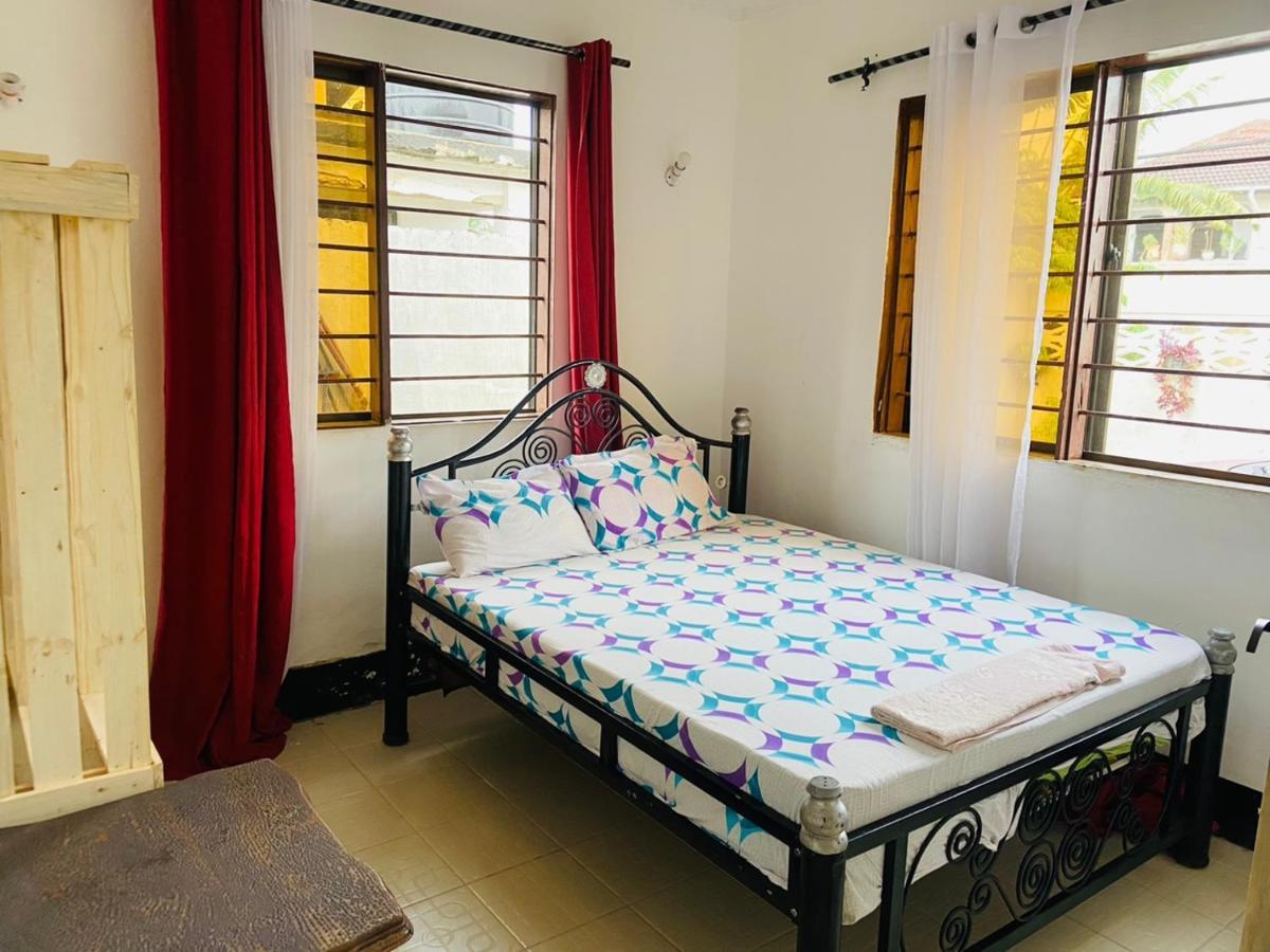 Mikocheni Home Stay Dar es Salaam Exterior photo