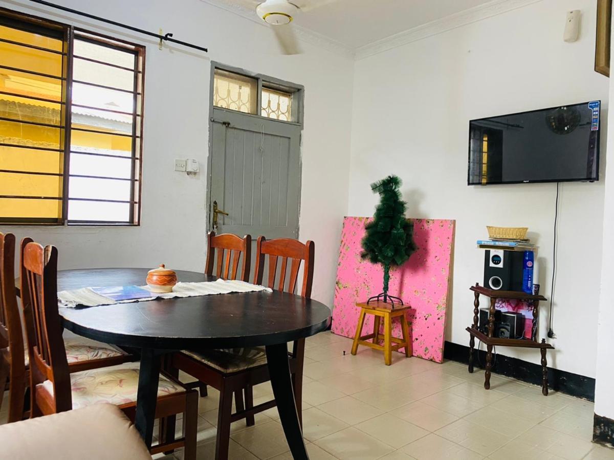 Mikocheni Home Stay Dar es Salaam Exterior photo